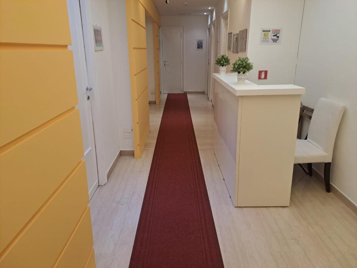 In Roma Life Hotell Exteriör bild