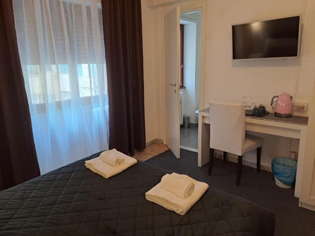 In Roma Life Hotell Exteriör bild