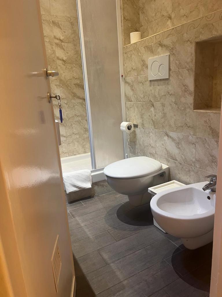 In Roma Life Hotell Exteriör bild